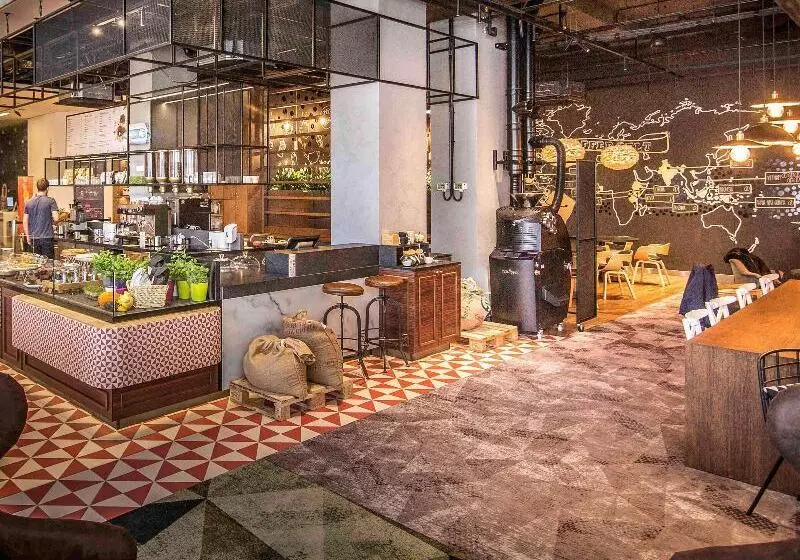 ホテル Ibis Poznan Centrum