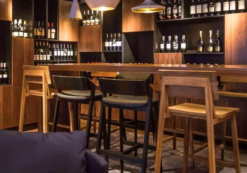 ホテル Ibis Poznan Centrum