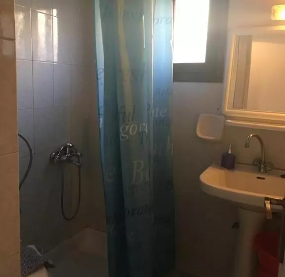 Hotel Litsa Efi