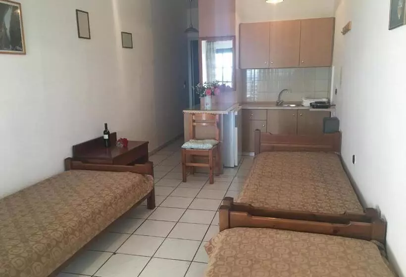Hotel Litsa Efi