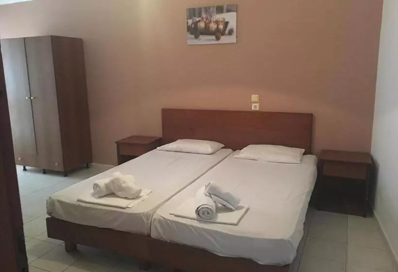 Hotel Litsa Efi