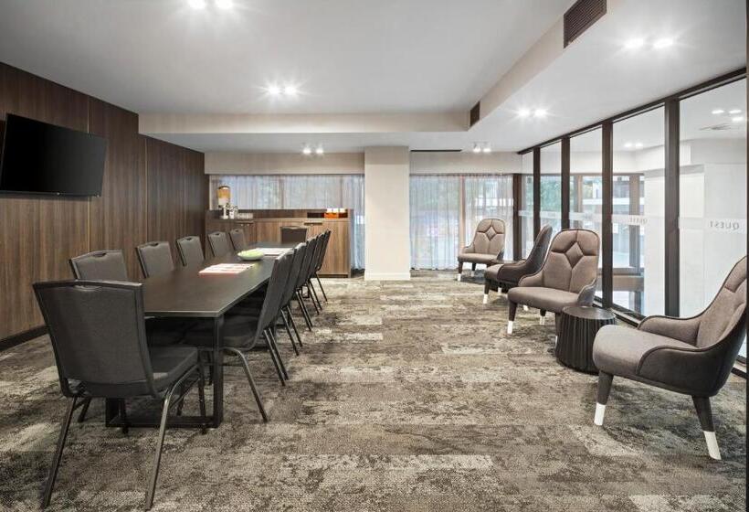 Отель Quest Newquay