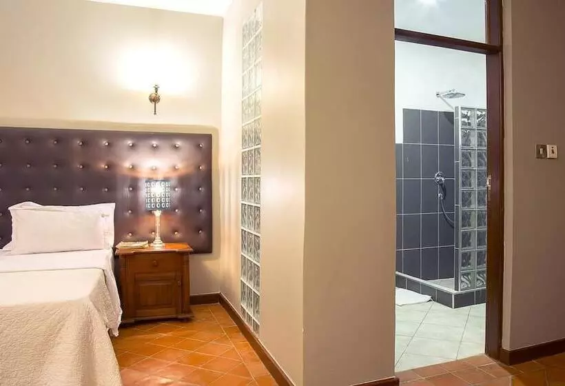 هتل Salinero Millie Lodge