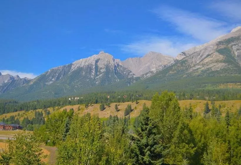 Hotelli Sunset Resorts Canmore And Spa