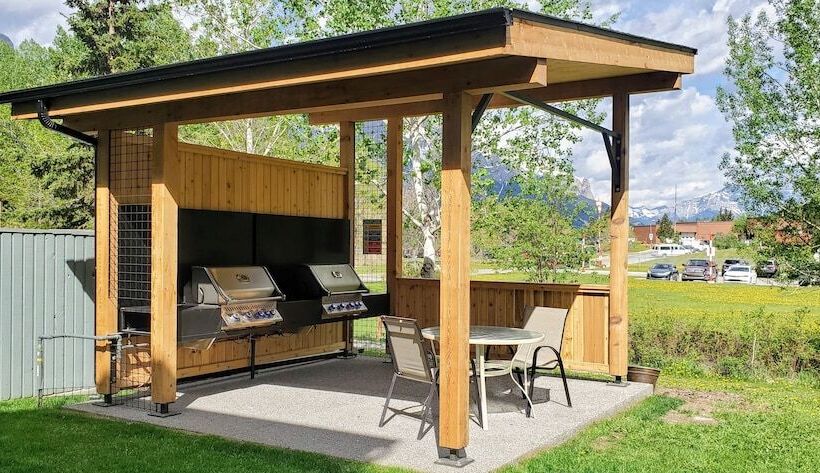 Szálloda Sunset Resorts Canmore And Spa