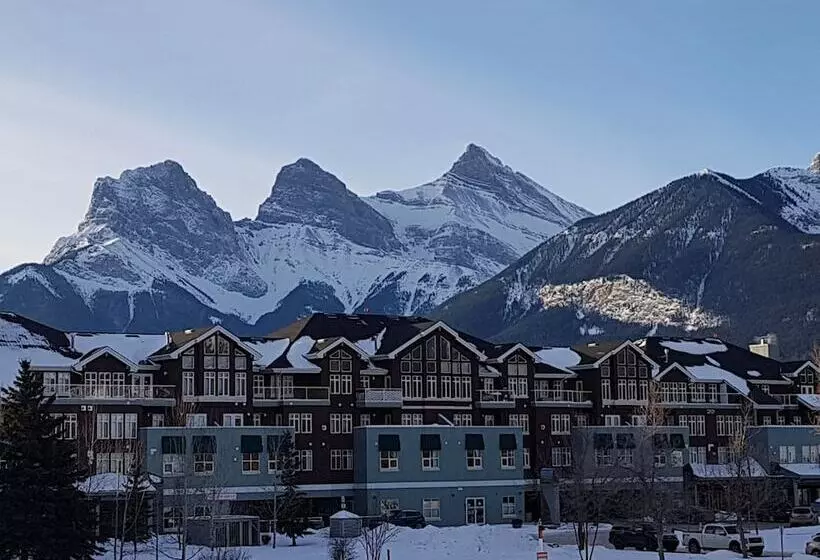 Hotelli Sunset Resorts Canmore And Spa