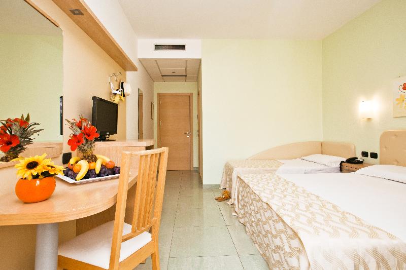 La Giurlita Hotel Club