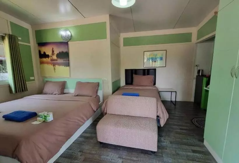 Rayonghouse Resort