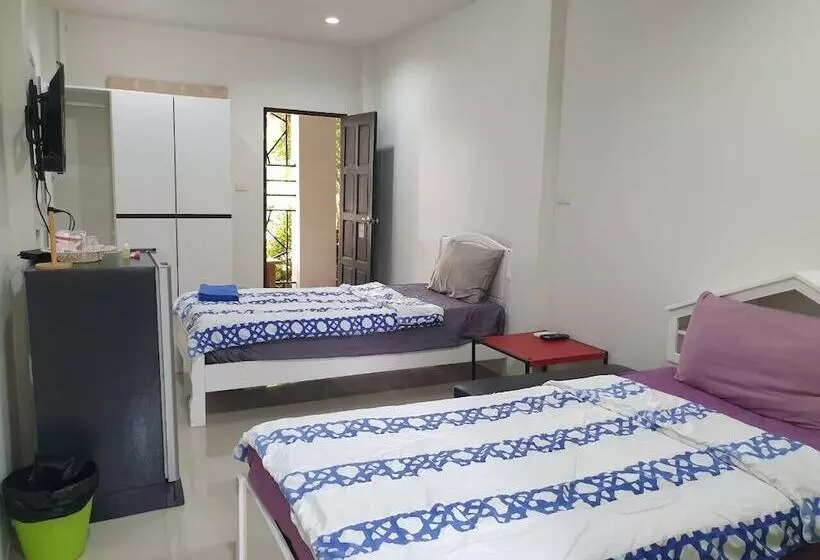Rayonghouse Resort