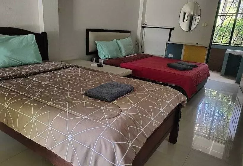 Rayonghouse Resort