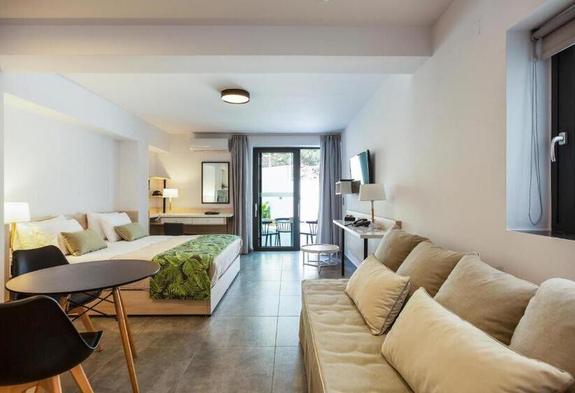 T Hotel Premium Suites