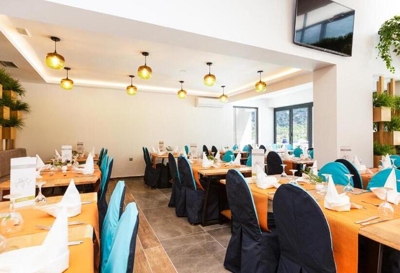 T Hotel Premium Suites