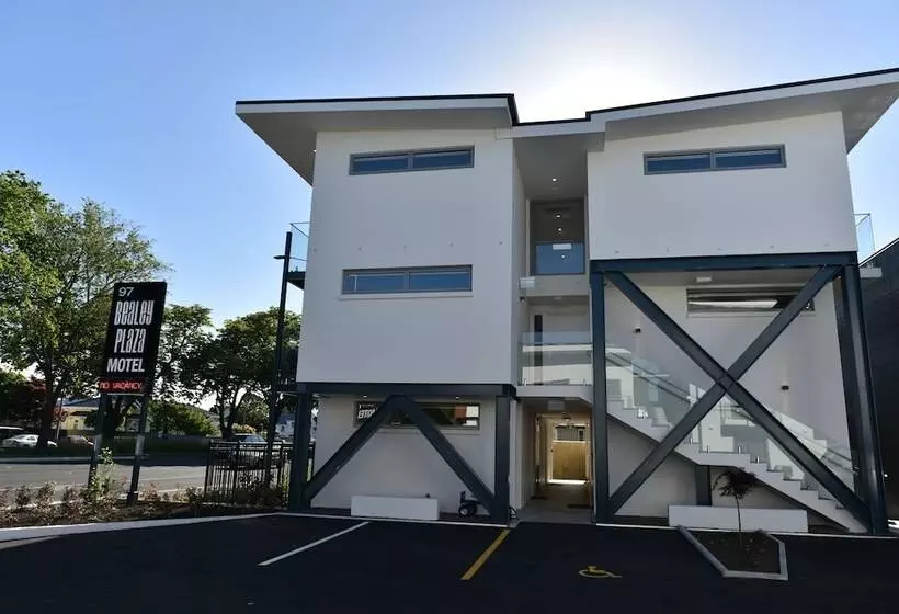 Bealey Plaza Motel