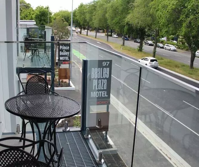 Bealey Plaza Motel