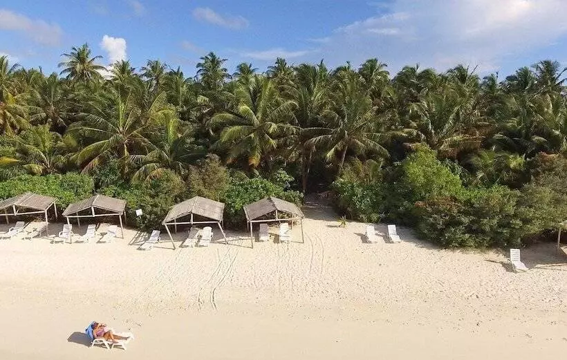 مسافرخانه Plumeria Maldives