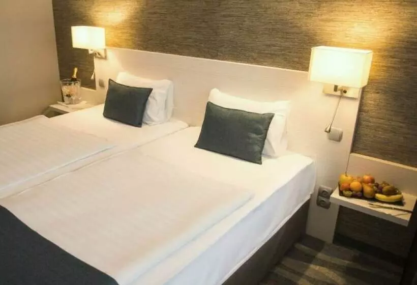 ホテル Azur Siofok