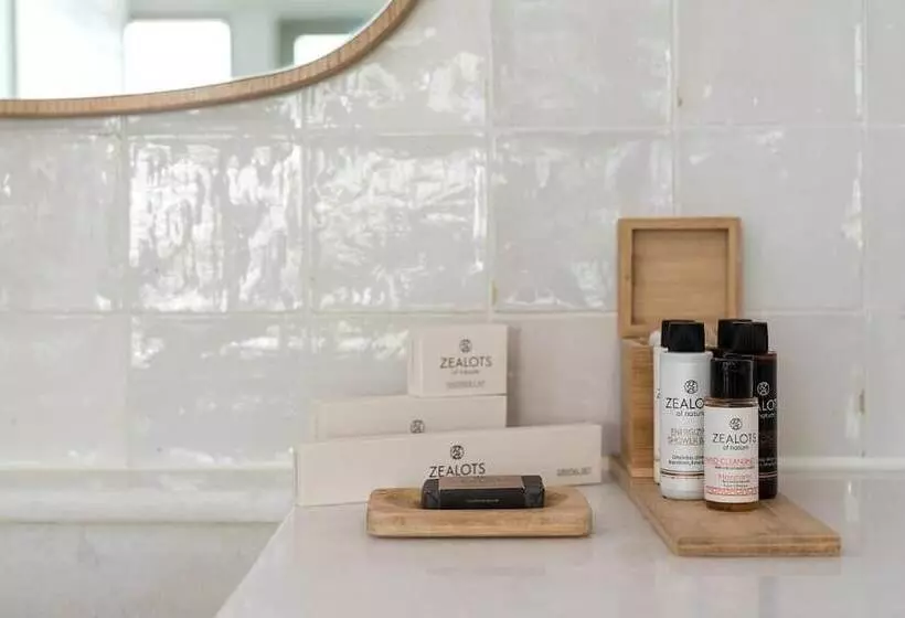 Hotelli Cocomat Athens Jumelle