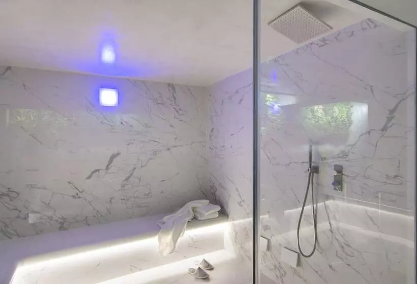 Hotelli Cocomat Athens Jumelle