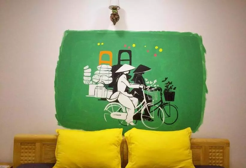 هتل Lala Hostel