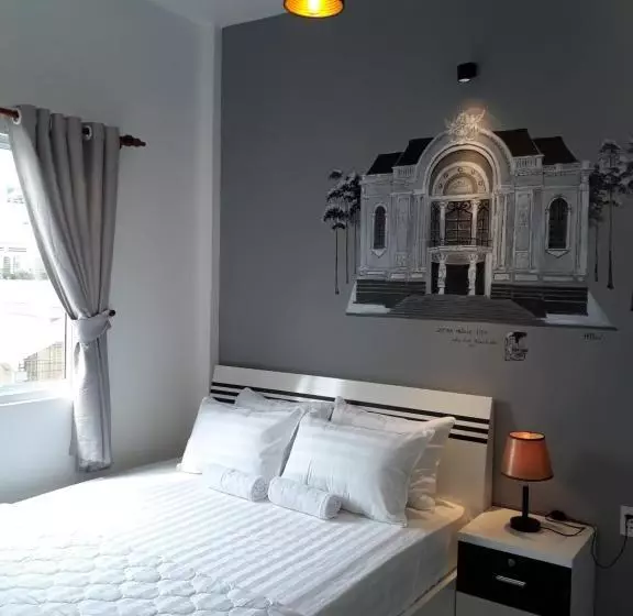 هتل Lala Hostel