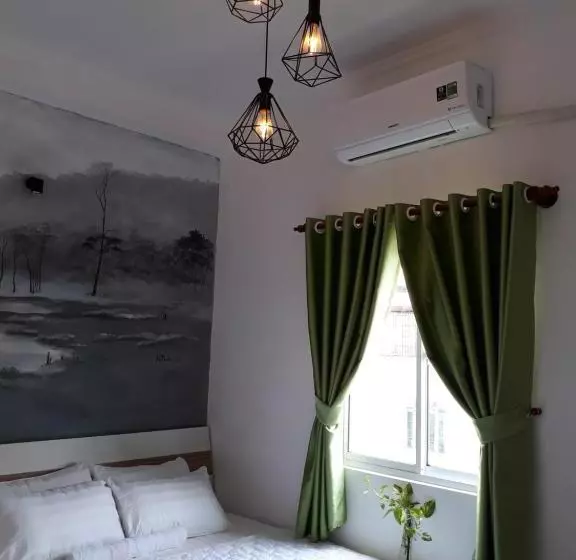 هتل Lala Hostel