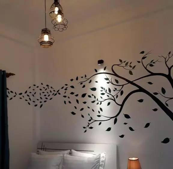 هتل Lala Hostel