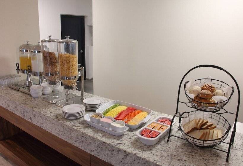 Radisson Hotel Monterrey San Jeronimo