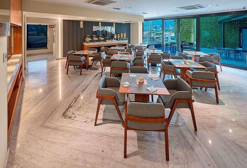 Radisson Hotel Monterrey San Jeronimo