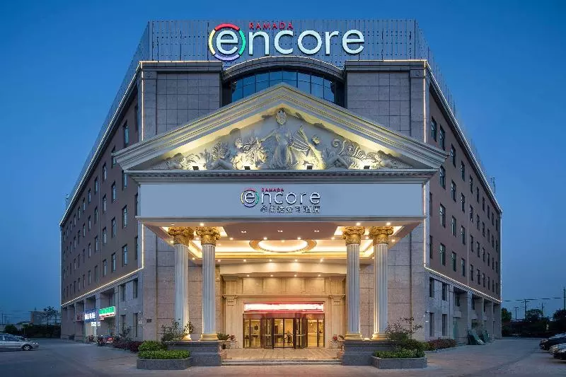 هتل Ramada Encore By Wyndham Shanghai South