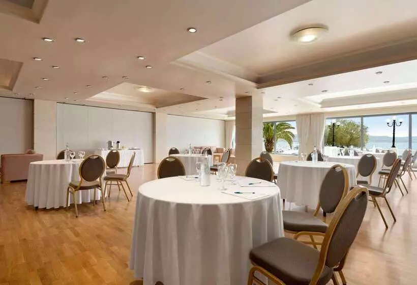 Hotelli Ramada Loutraki Poseidon Resort