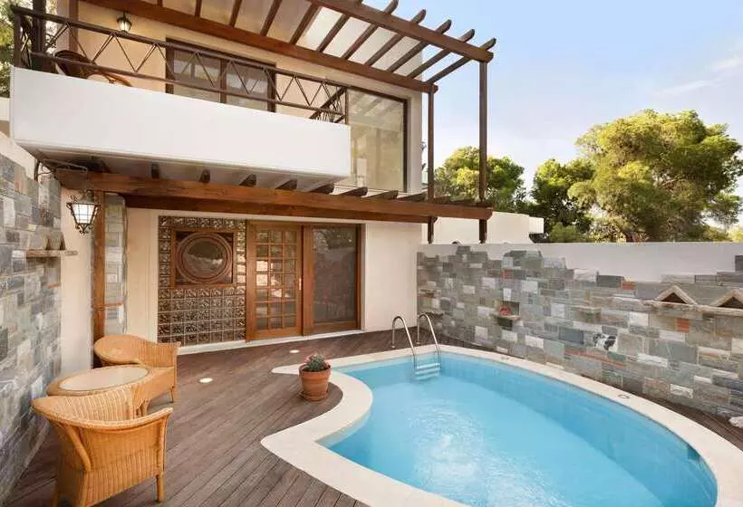 Hotelli Ramada Loutraki Poseidon Resort