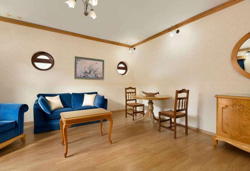 酒店 Ramada Loutraki Poseidon Resort