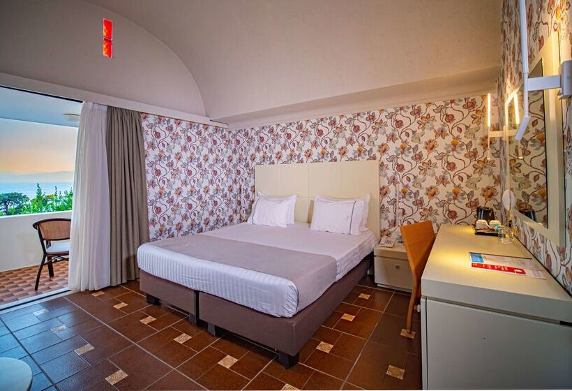 酒店 Ramada Loutraki Poseidon Resort