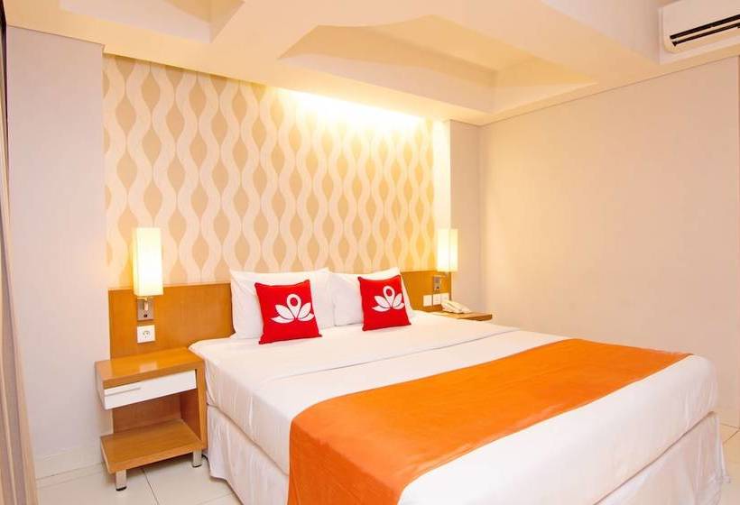 בית מלון כפרי Zen Rooms Kuta Sunset Road