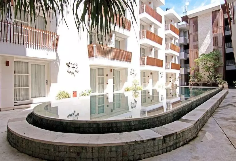 ホテル Zen Rooms Kuta Sunset Road