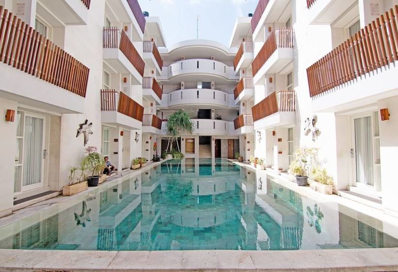 בית מלון כפרי Zen Rooms Kuta Sunset Road