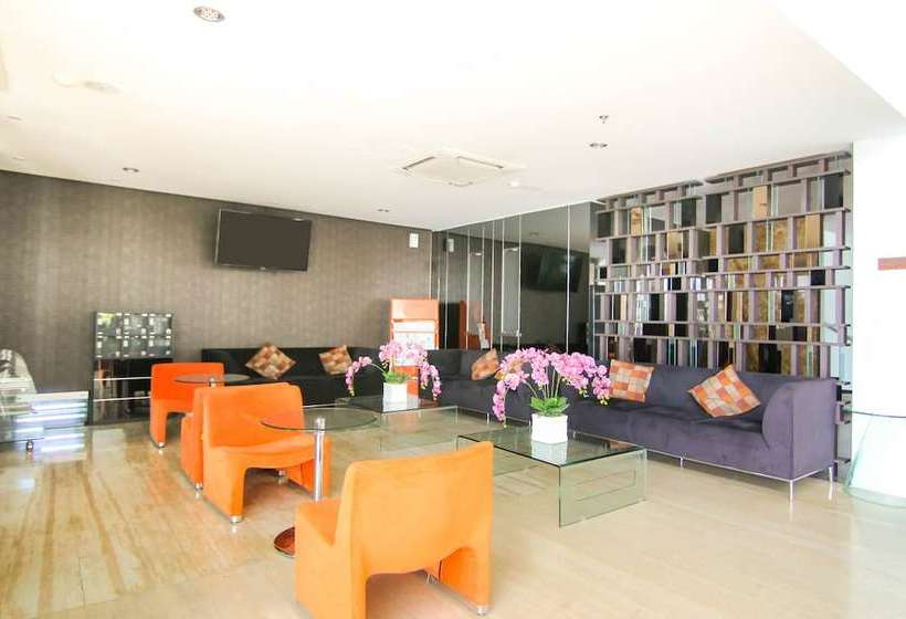 בית מלון כפרי Zenrooms Cengkareng