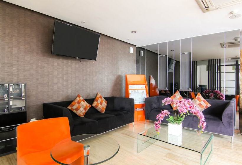 בית מלון כפרי Zenrooms Cengkareng