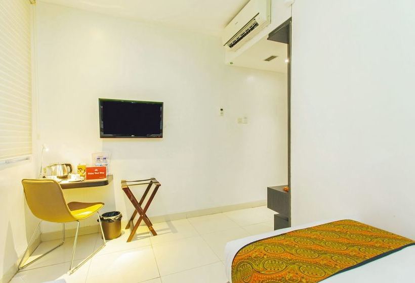 בית מלון כפרי Zenrooms Cengkareng