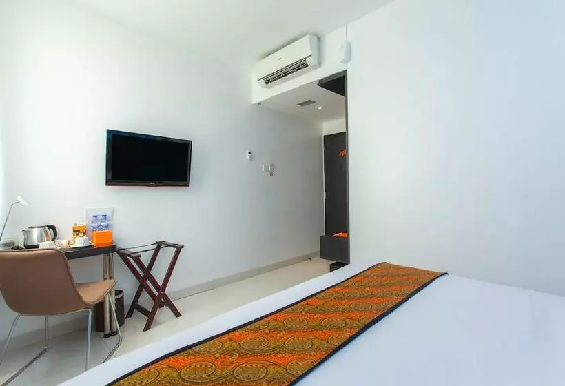 هتل Zenrooms Cengkareng