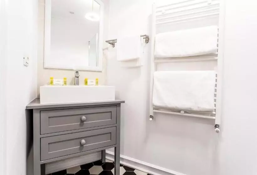 Matisse Bucharest Old Town