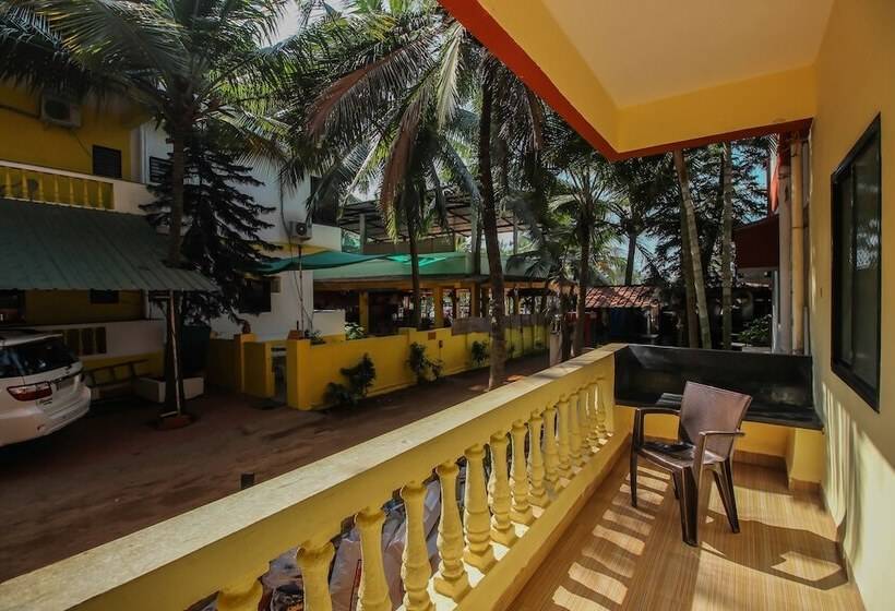 Oyo Home 10791 Elegant Studio