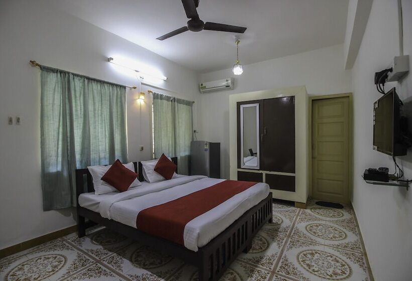 Oyo Home 10791 Elegant Studio