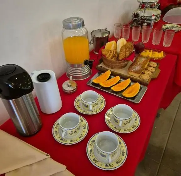 ホテル Dom Caldeira Hospedaria