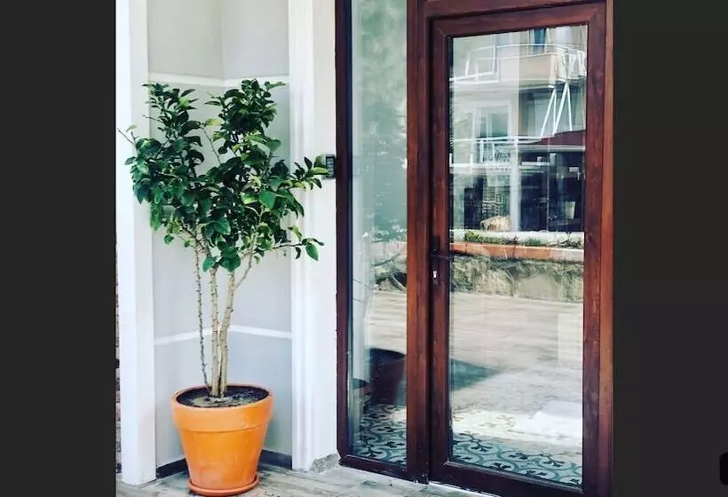 Cunda Limon Otel