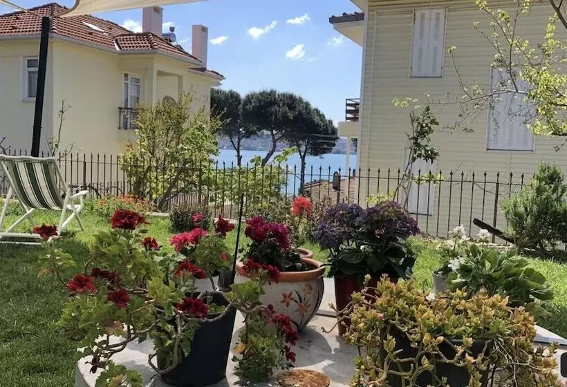 Cunda Limon Otel