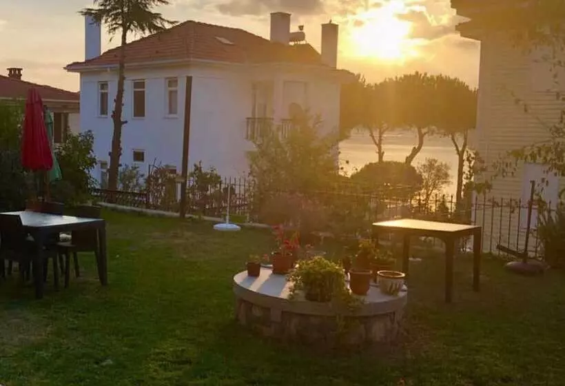 Cunda Limon Otel
