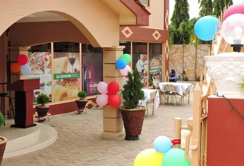 Hotelli All Seasons