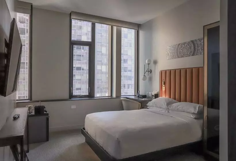 هتل Arlo Chicago