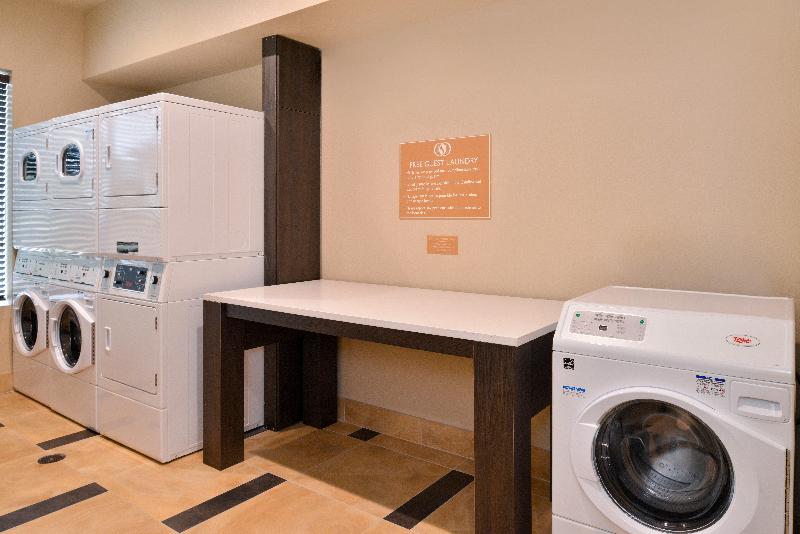 Hotel Candlewood Suites   Austin Airport, An Ihg